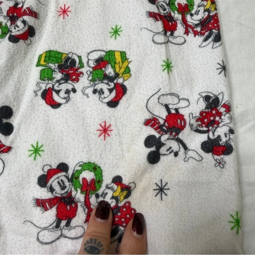 Disney Mickey & Minnie Christmas Pajama Set – Size 6